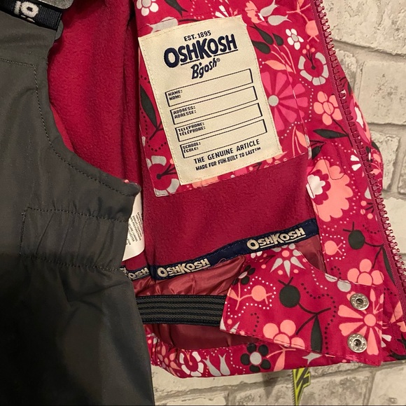 NWT OshKosh Baby Girl’s Snowsuit Size 18 Months - Picture 5 of 12